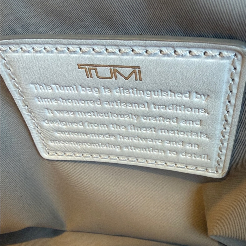 Tumi Cream Leather laptop businessTravel Tote Bag - Picture 6 of 9